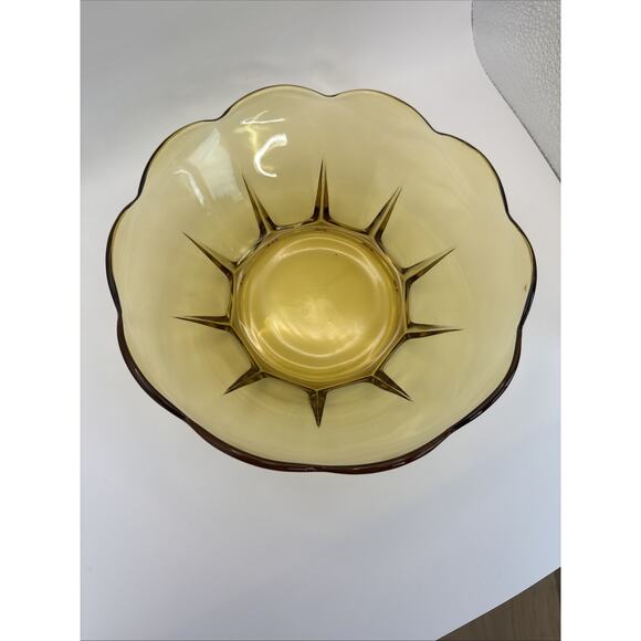 Anchor Hocking Scalloped edge Amber Glass Bowl 8 inch - Picture 2 of 6